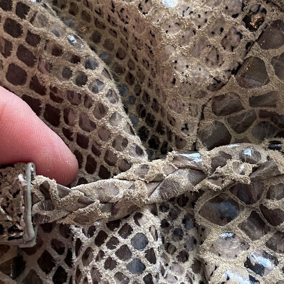 Elliott Lucca Handbag | Hobo Style | Snakeskin/Leather | EUC - Picture 13 of 16